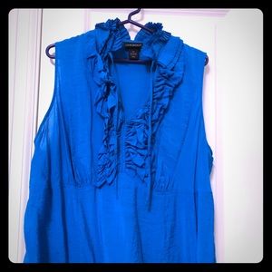 Sleeveless silk tuxedo neck top